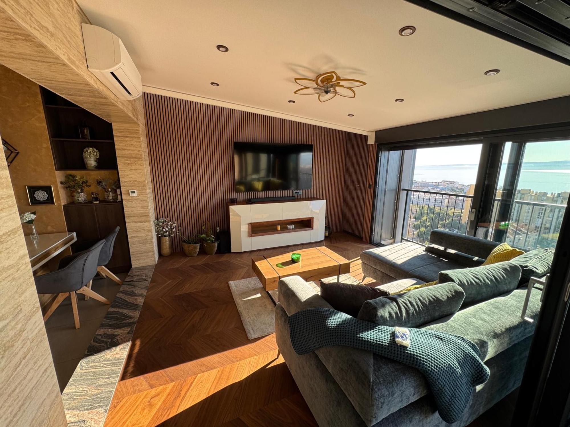 Ferienwohnung Magic View Luxury Penthouse With Jacuzzi And Sea View Split Exterior foto